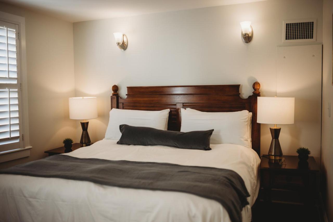 The Jefferson Inn Садърн Пайнс Екстериор снимка
