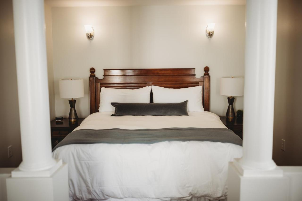 The Jefferson Inn Садърн Пайнс Екстериор снимка